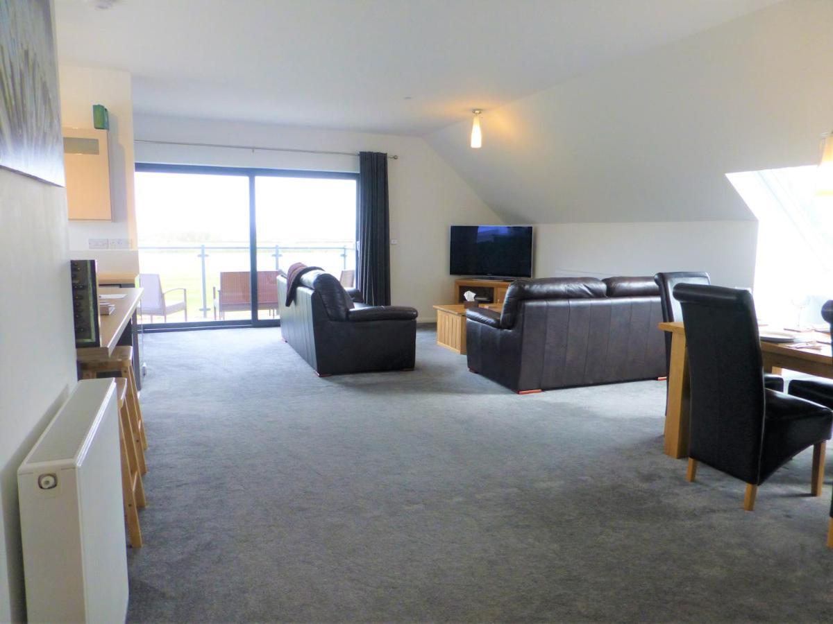 Gerycastell Luxury Holiday Apartment With Stunning Views & Ev Station Point Carmarthen Kültér fotó