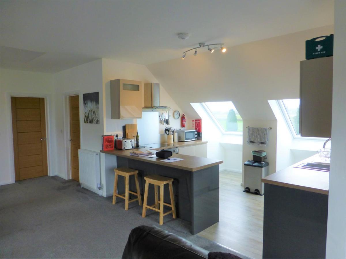 Gerycastell Luxury Holiday Apartment With Stunning Views & Ev Station Point Carmarthen Kültér fotó