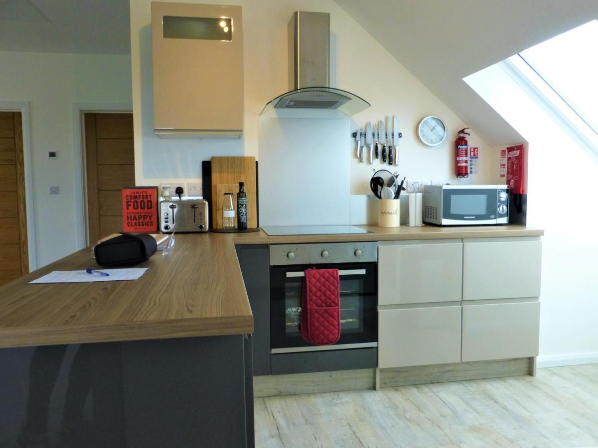 Gerycastell Luxury Holiday Apartment With Stunning Views & Ev Station Point Carmarthen Kültér fotó